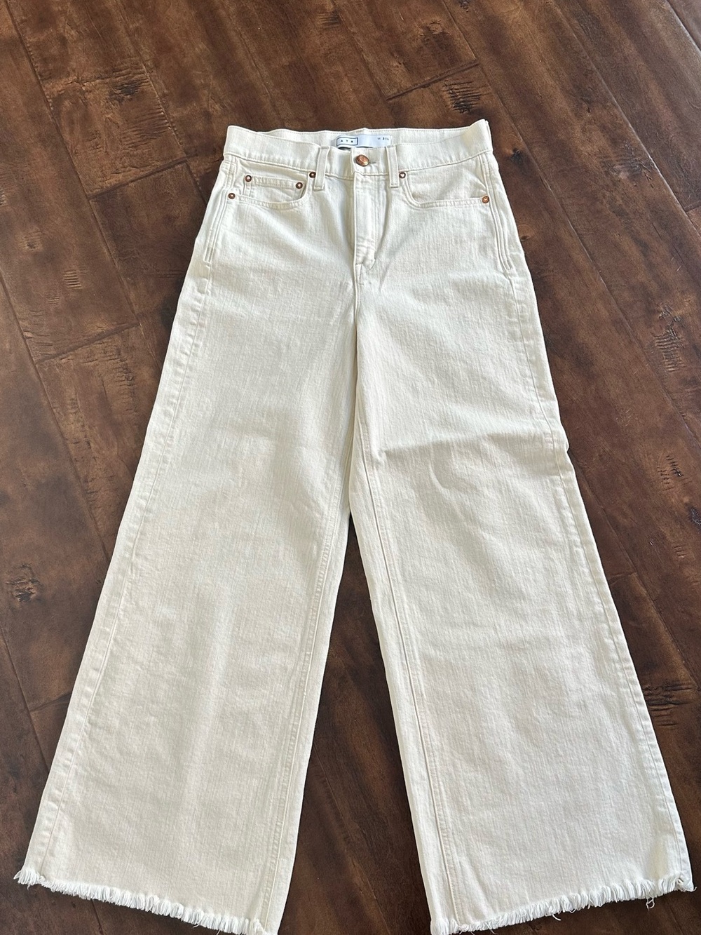 AIR Wide Leg White Women’s Jeans